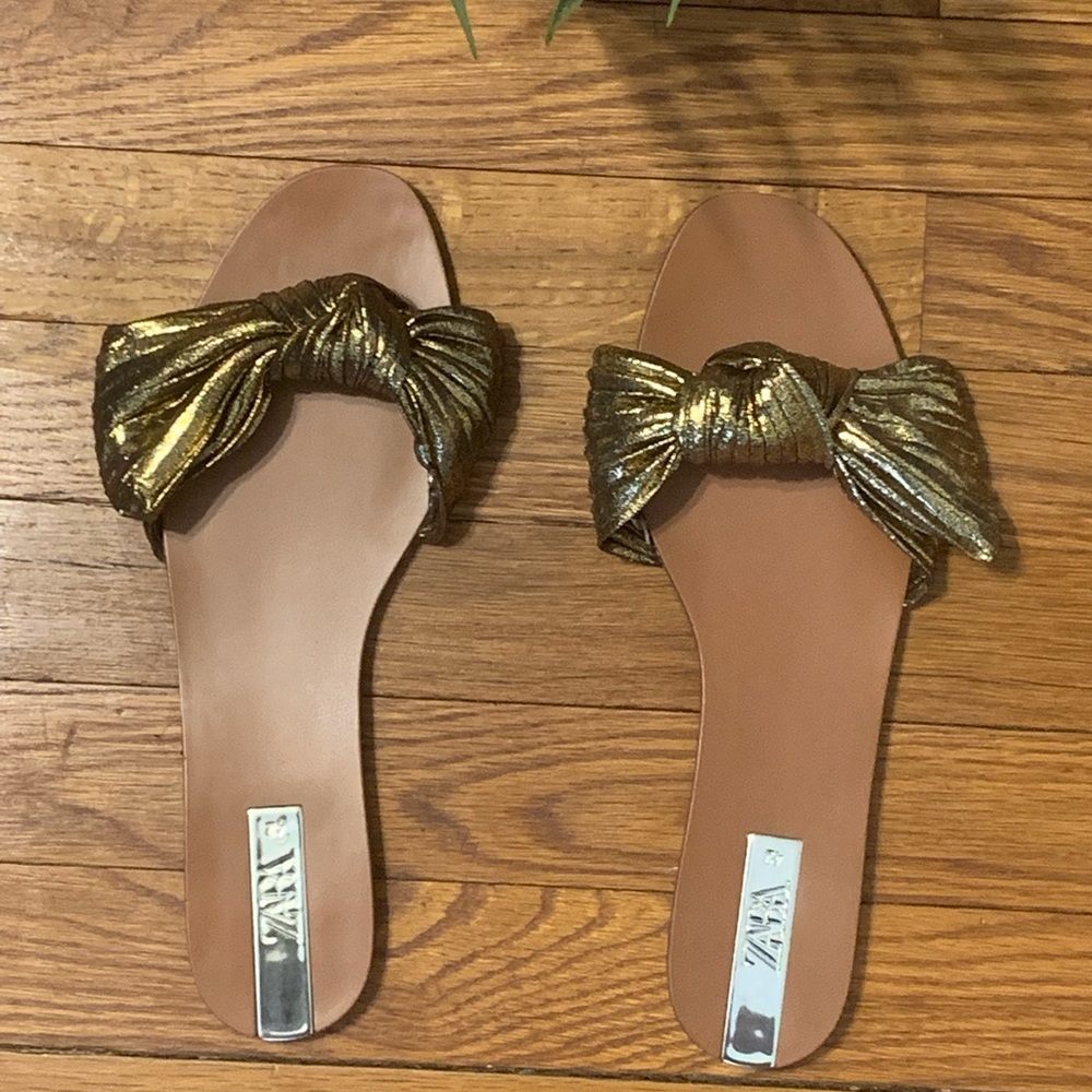Zara Metallic Gold Bow Slide Sandals
